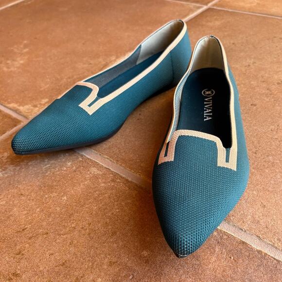 Vavaia Shoes - Vivaia Teal Soft Knit Pointy Toe Flats with Peachy Beige Trim size EU 41/US 9.5